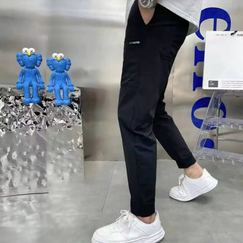 Pantaloni cargo confortabili cu o capacitate mare de depozitare