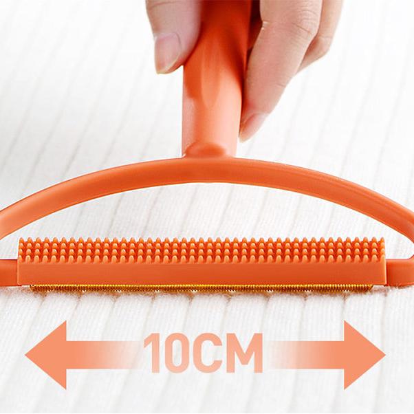 Elimină părul de animale dintr-o singură trecere