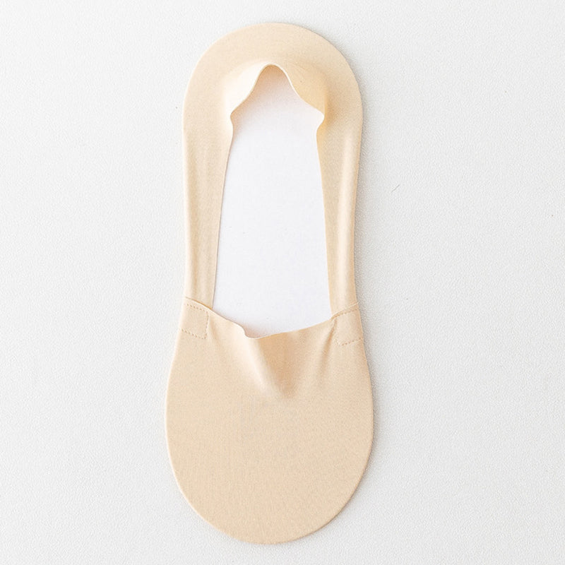 Hedvábné ponožky: Protišmykový komfort pre vaše nohy